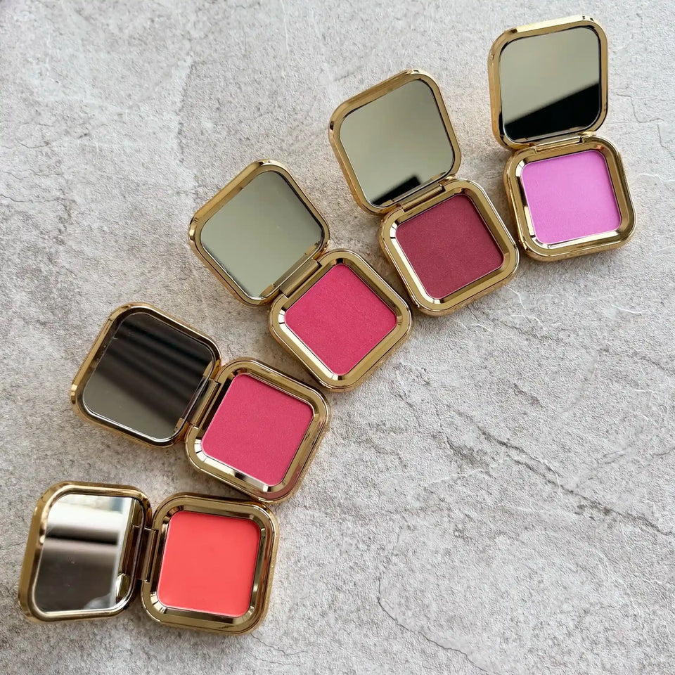 Slaybabz Powder Blush in verschiedenen Farbtönen für frische Wangen und natürlichen Glow