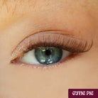 Cutie Pie DIY Lash-Extensions in Braun aufgetragen für einen soften natürlichen Lash-Look